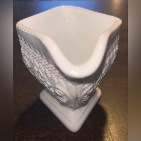 Vintage Duncan Miller Milk Glass Creamer - Picture 2 of 5